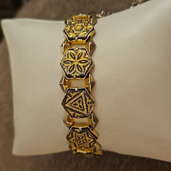 VTG Floral Stars Damascene Hexagon Link Castlecore Bracelet - Picture 2 of 11